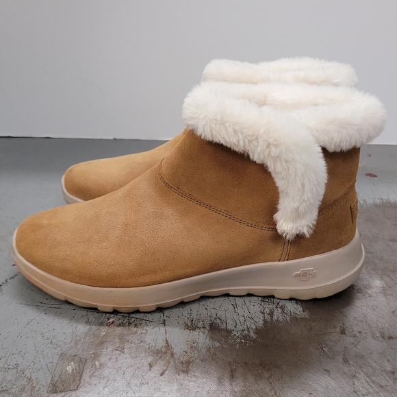 Skechers Women's On the GO Joy Bundle Up Cozy Ankle Boot Bootie sz 11 - Picture 3 of 7